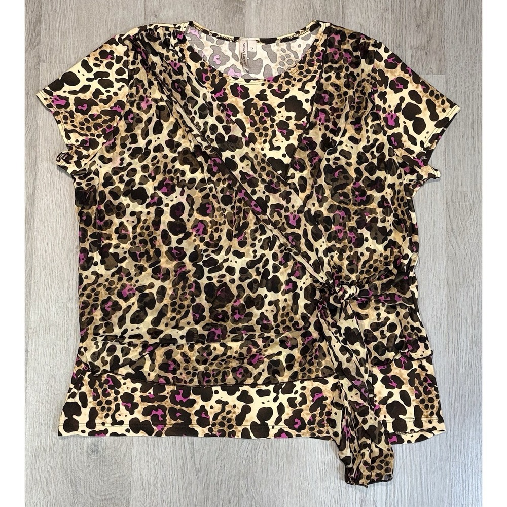 Susan Lawrence Leopard V-Neck Tie Front Top Women's 1XL Short Sleeve Stretch
